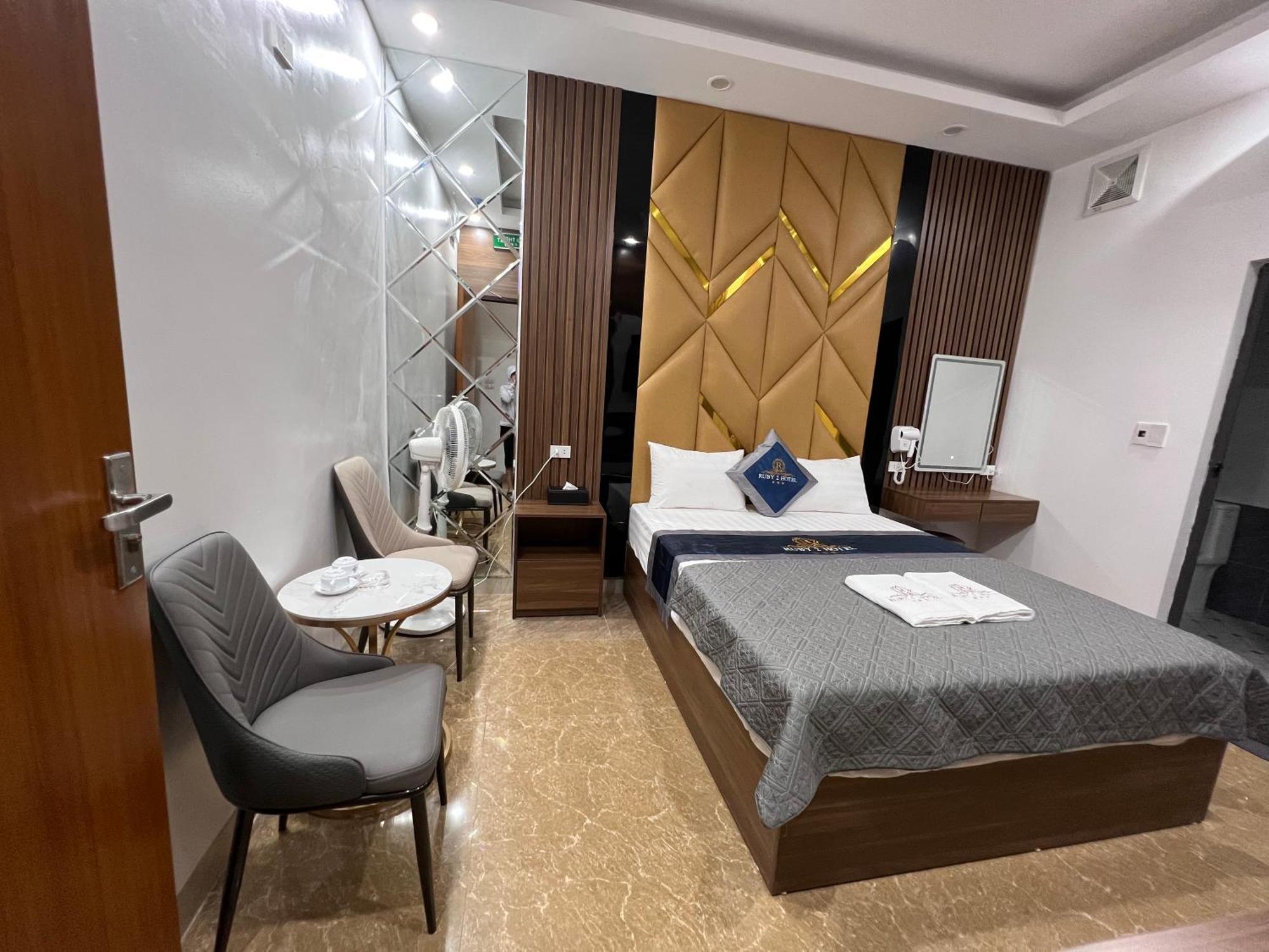 Ruby 2 Hotel Hanoi Exterior photo